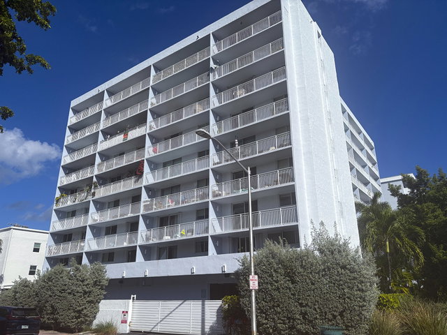 Park Gardens Condo main photo